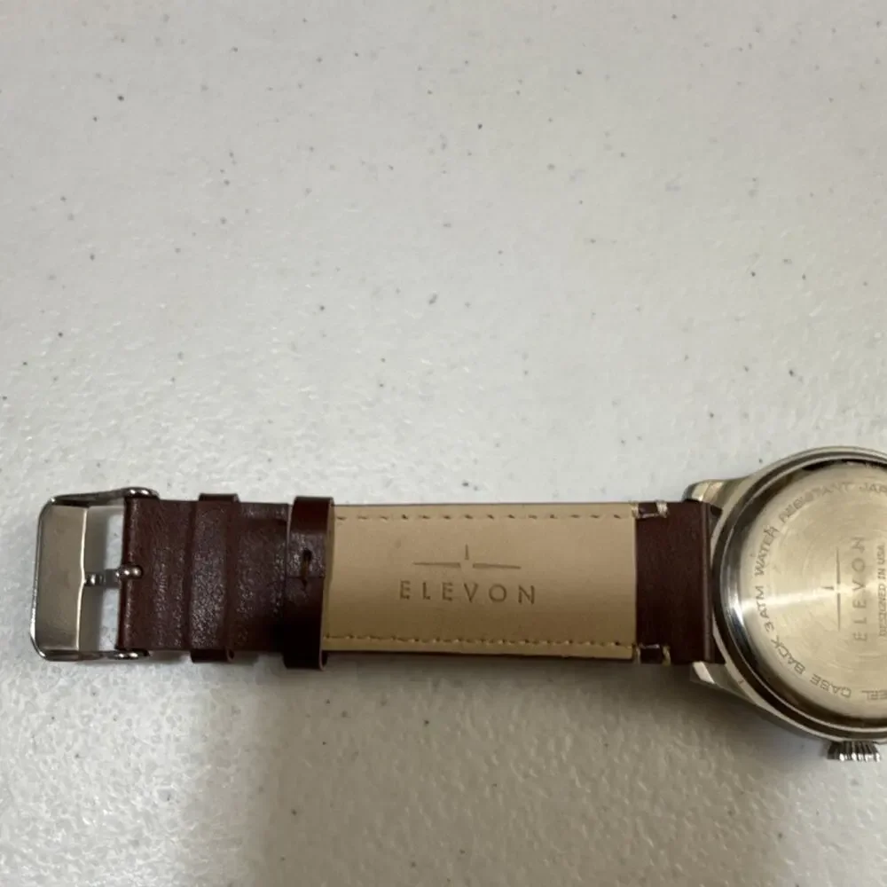 Elevon Men's Watch Black Dial 42mm Case New Band & Battery 22mm Leather (B26)